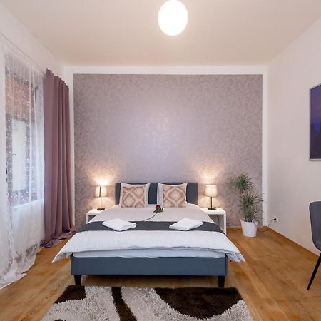 Luxury Apartment In The Center Of Praga Zewnętrze zdjęcie